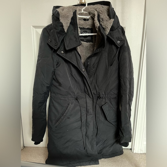 Plenty PDG jacket with furry lining women’s size Small - Picture 3 of 4